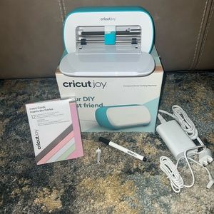 Cricut Joy Smart Cutting Machine - White and Teal
